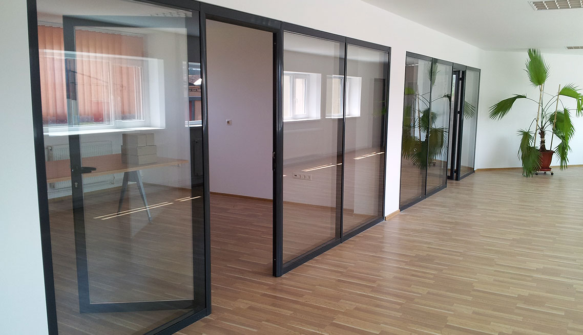 Compartimentari Interioare – sistem Alumil P100