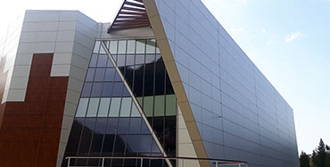 Pereti Cortina si luminatoare